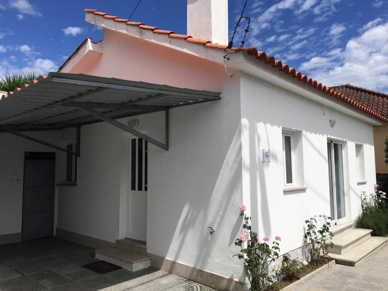 Casinha Da Vila Arcos de Valdevez Exterior foto